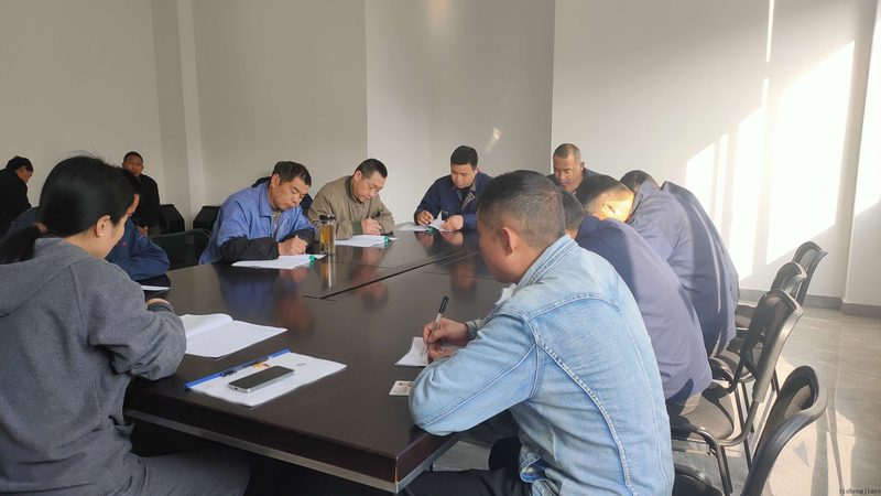 报名成人教育机构的第一步是了解整个流程。通常，报名流程包括以下几个环节：