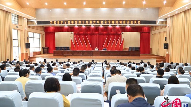小标题：一、素材积累的重要性